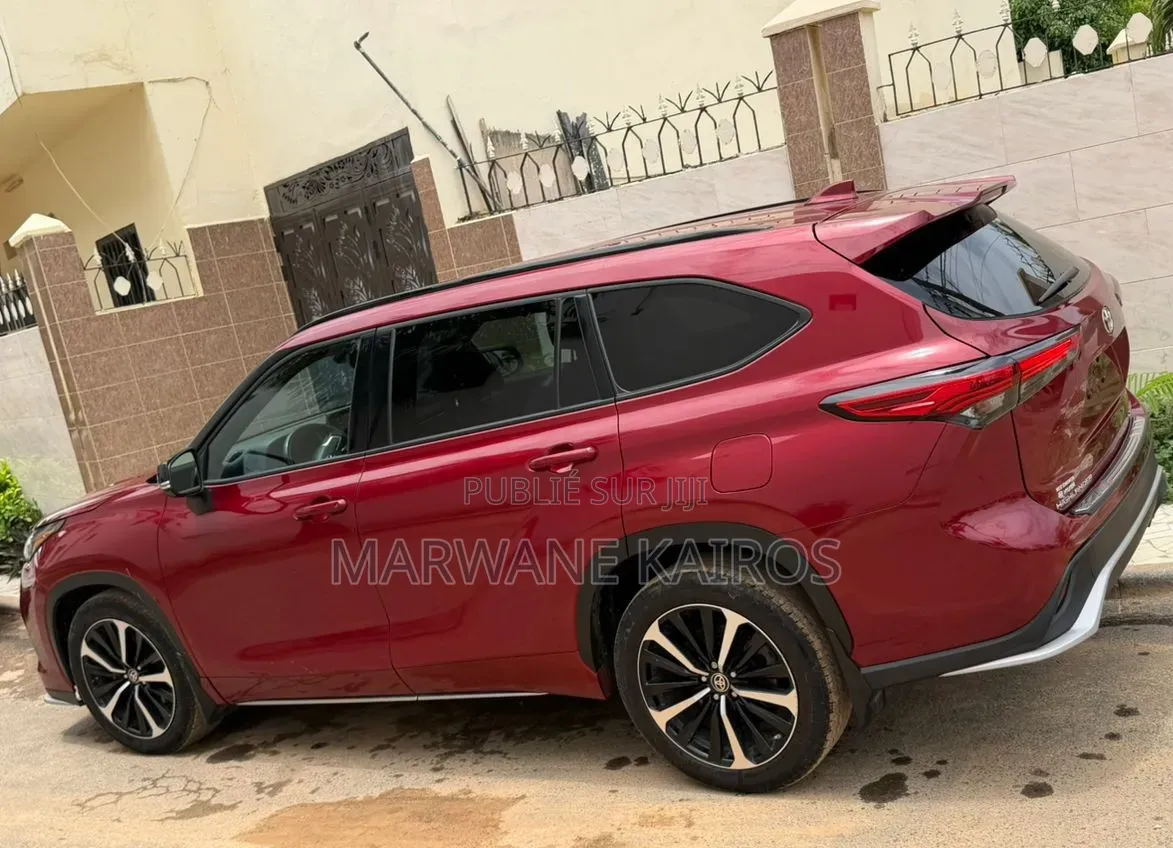 Toyota Highlander 2022 Rouge