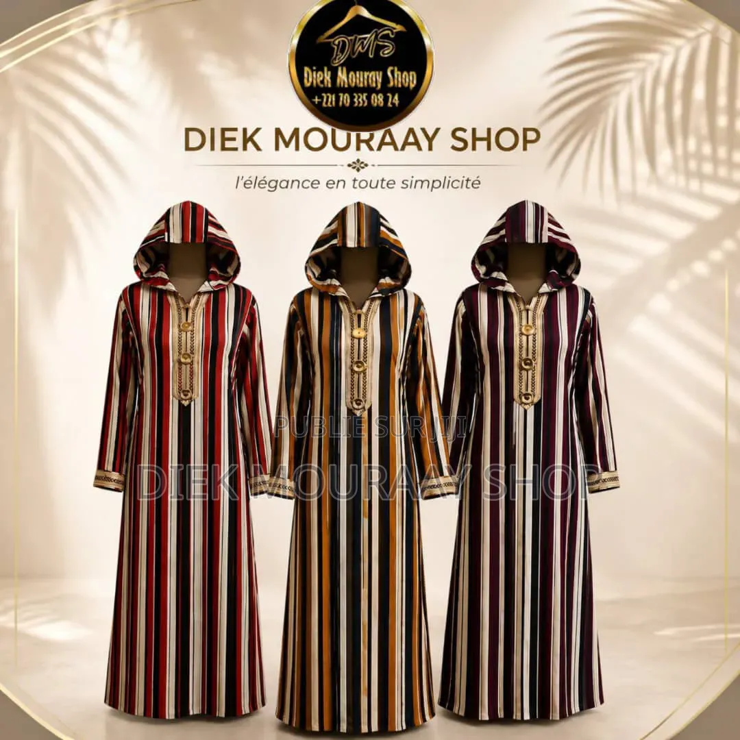 Robe Longue À Capuche