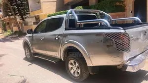 Mitsubishi L200 2016 Marron