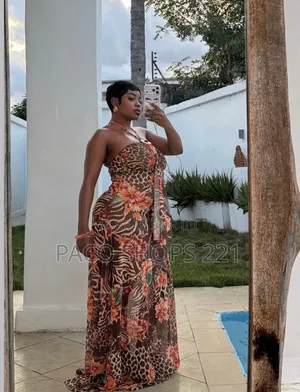 Robe Maxi Dos-Nu Chic – Imprimé Tendance