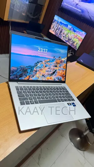 Nouveau HP EliteBook x360 1040 G9 16GB Intel Core i7 SSD 512GB