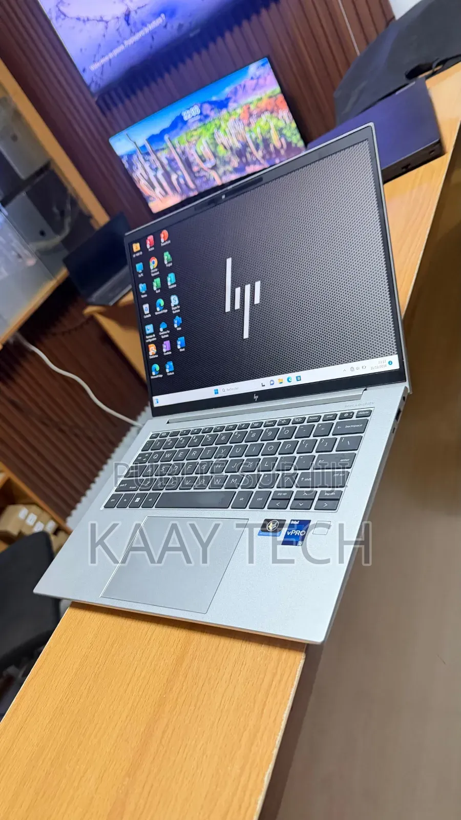 Nouveau HP EliteBook x360 1040 G9 16GB Intel Core i7 SSD 512GB