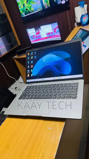Nouveau Dell Latitude 5430 16GB Intel Core i7 SSD 512GB