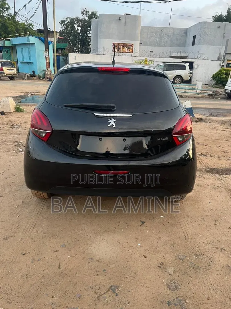 Peugeot 208 2016 Noir