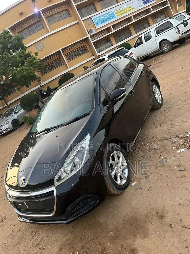 Peugeot 208 2016 Noir