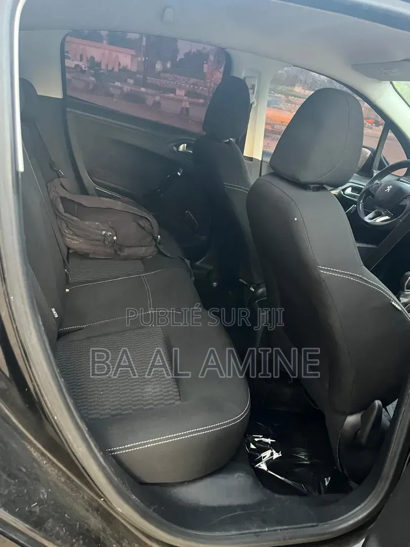 Peugeot 208 2016 Noir