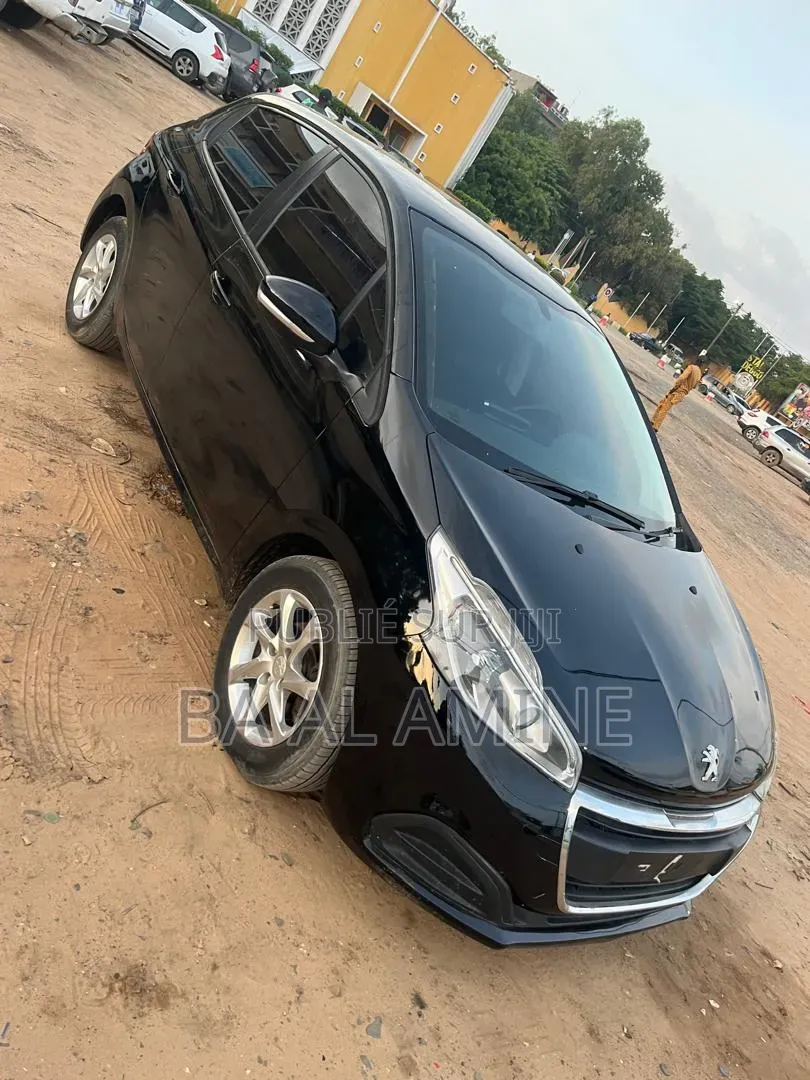 Peugeot 208 2016 Noir
