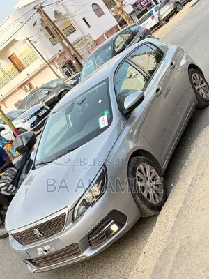 Peugeot 308 2019 Gris