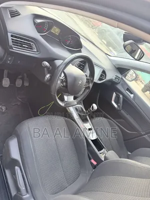 Peugeot 308 2019 Gris