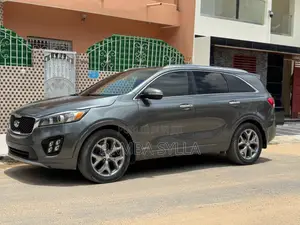 Kia Sorento 4dr SUV 2016 Gris