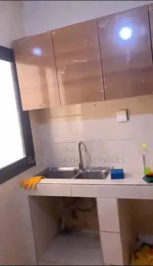 2chbre Appartement dans Ngor à Louer