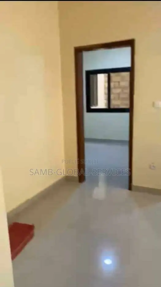 2chbre Appartement dans Ngor à Louer
