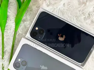 Nouveau Apple iPhone 13 512 GB Noir