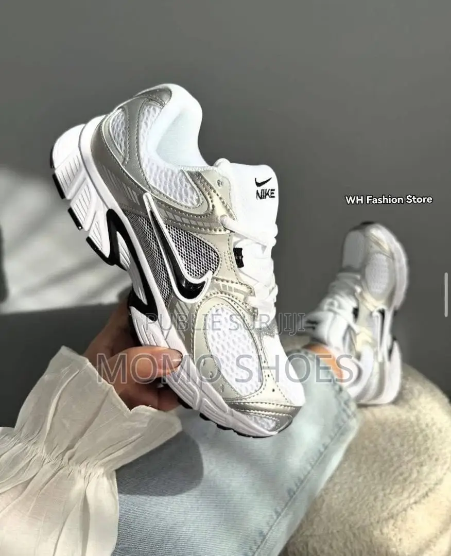 Nike V5 RNR – Style & Confort