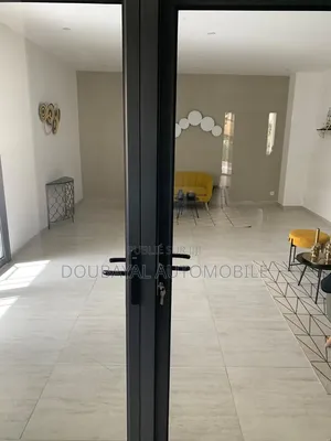 2chbre Appartement dans Sacré Coeur 2, Dakar Plateau à Louer