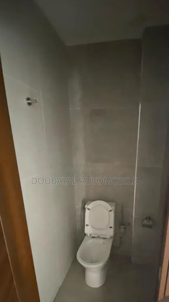 2chbre Appartement dans Sacré Coeur 2, Dakar Plateau à Louer