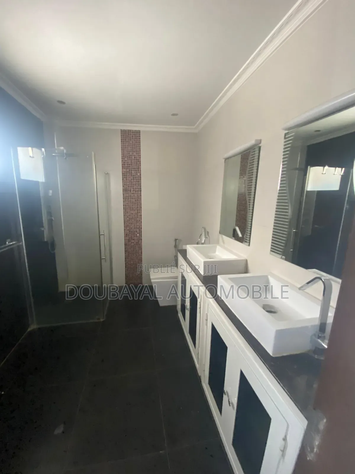 3chbre Appartement dans Point E, Dakar Plateau à Louer