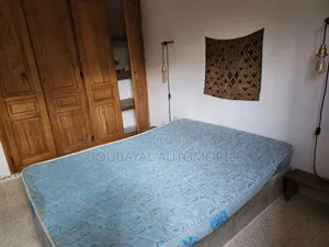 3chbre Appartement dans Point E, Dakar Plateau à Louer