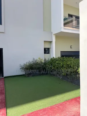 3chbre Appartement dans Point E, Dakar Plateau à Louer