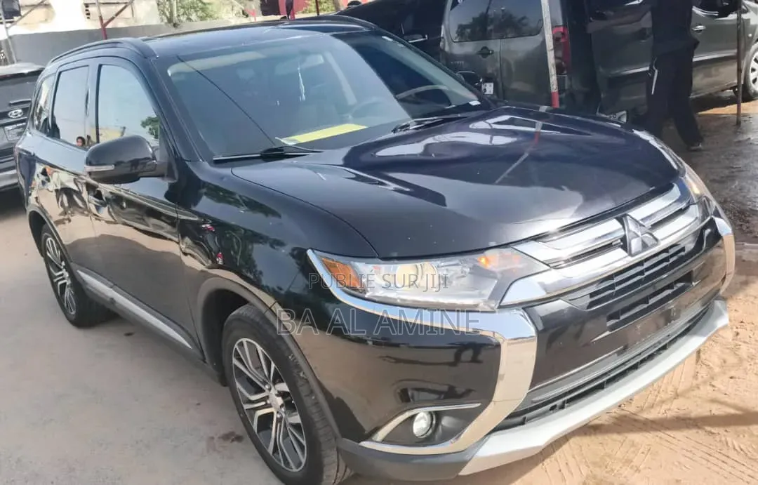 Mitsubishi Outlander 2016 Noir