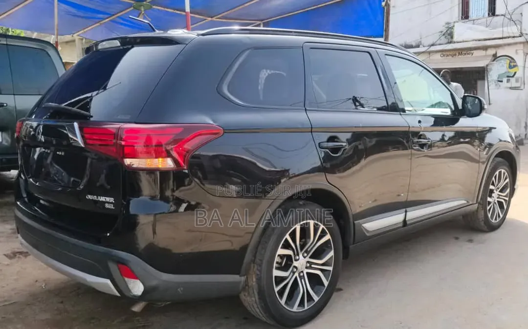 Mitsubishi Outlander 2016 Noir