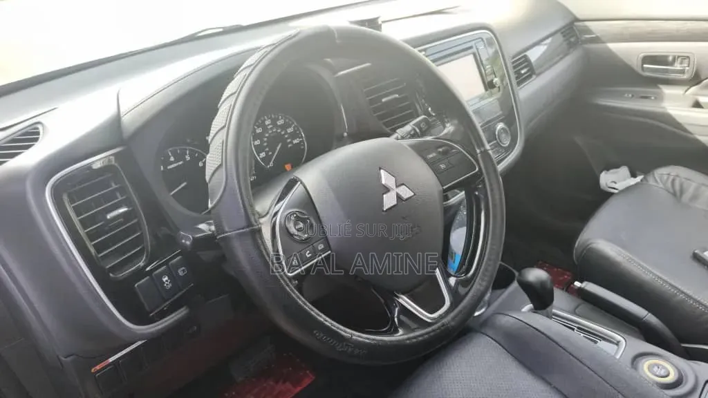 Mitsubishi Outlander 2016 Noir