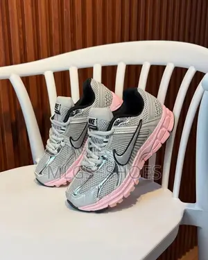 Nike VOMERO