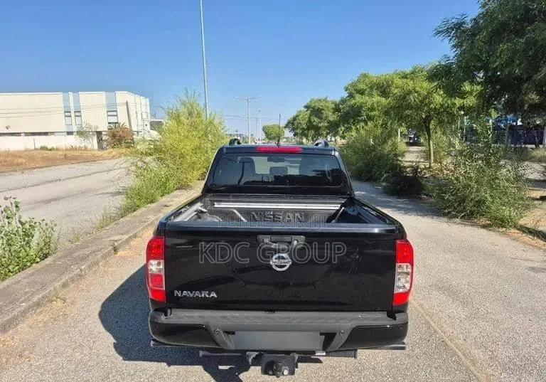 Nissan Navara 2021 Noir