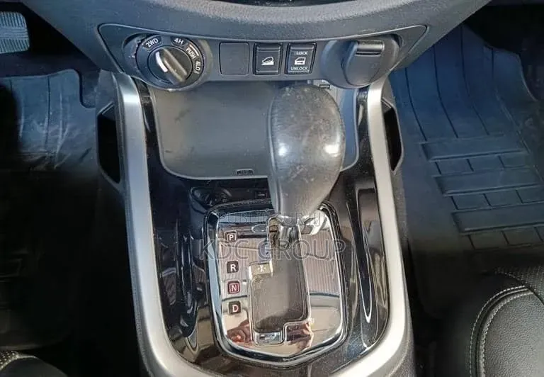 Nissan Navara 2019 Blanc