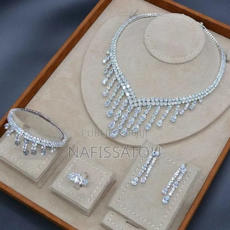 Ensemble Collier