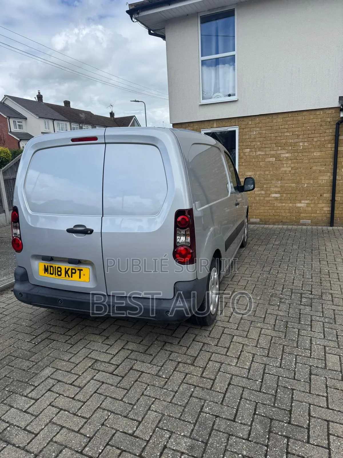 Peugeot Partenaire 2018 Bleu