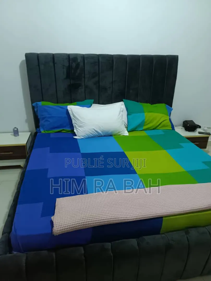 Appartement Meublé De 3 Chambre Salon