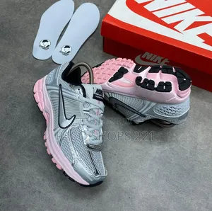 Nike Zoom Vomero 5 – Neuf Tailles 37 À 41