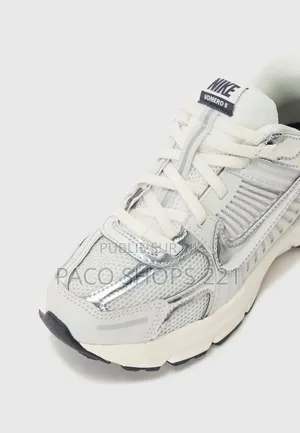 Nike Zoom Vomero 5 – Neuf Tailles 37 À 41