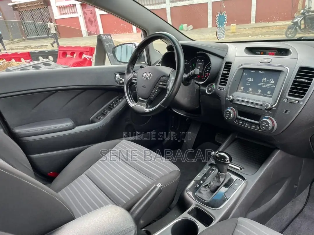 Kia Forte EX 2021 Blanc