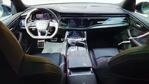 Audi A8 L 2026 Gris