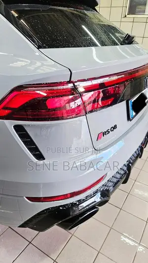 Audi A8 L 2026 Gris