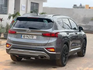 Hyundai Santa Fe 2019 Gris