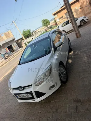 Ford Focus 2013 Noir