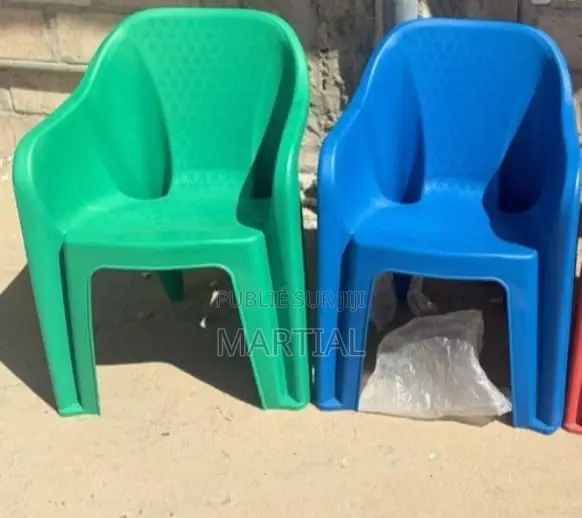 Chaises en Plastique