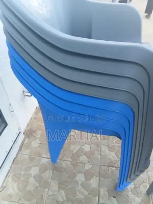 Chaises en Plastique