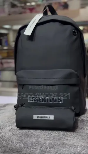 Sac À Dos ESSENTIALS 100% Imperméable & Anti-Pluie