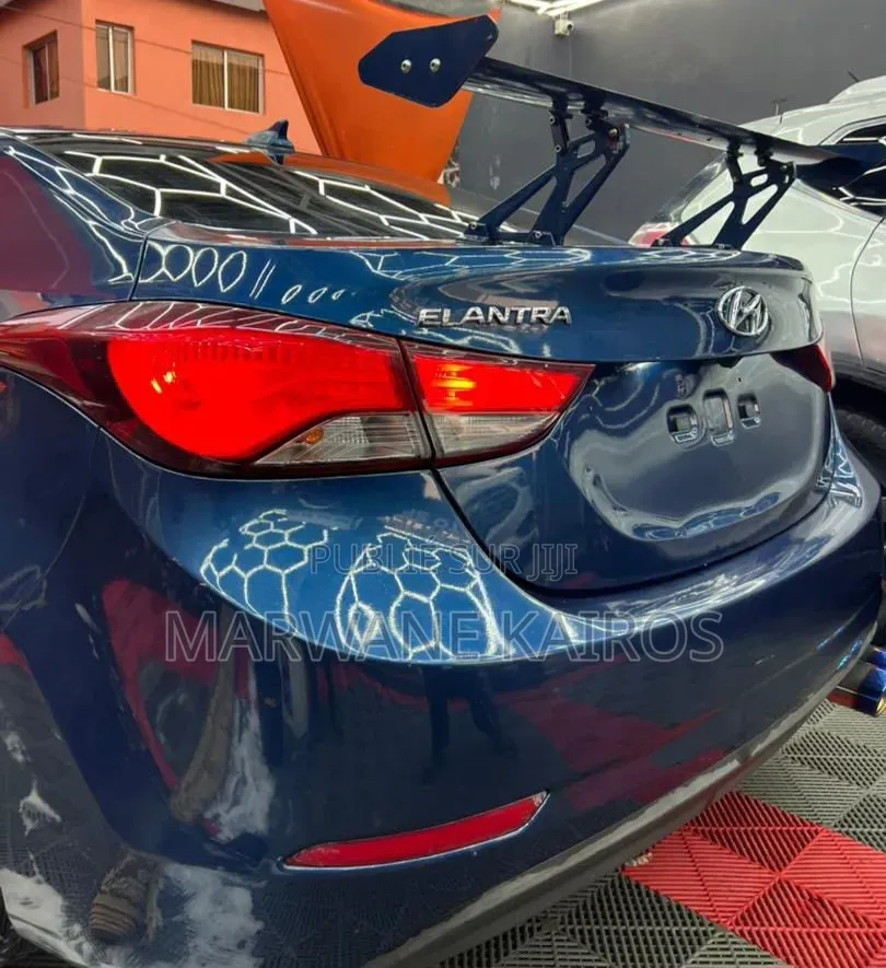 Hyundai Elantra 2016 Bleu