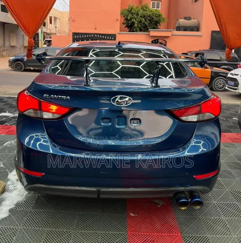 Hyundai Elantra 2016 Bleu