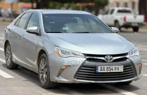 Toyota Camry XLE 4dr Sedan (2.5L 4cyl 6A) 2015 Gris