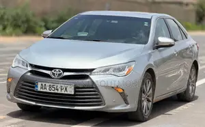 Toyota Camry XLE 4dr Sedan (2.5L 4cyl 6A) 2015 Gris