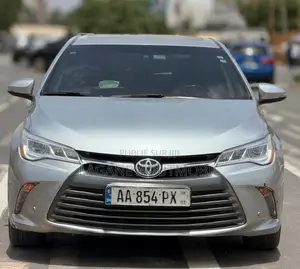 Toyota Camry XLE 4dr Sedan (2.5L 4cyl 6A) 2015 Gris
