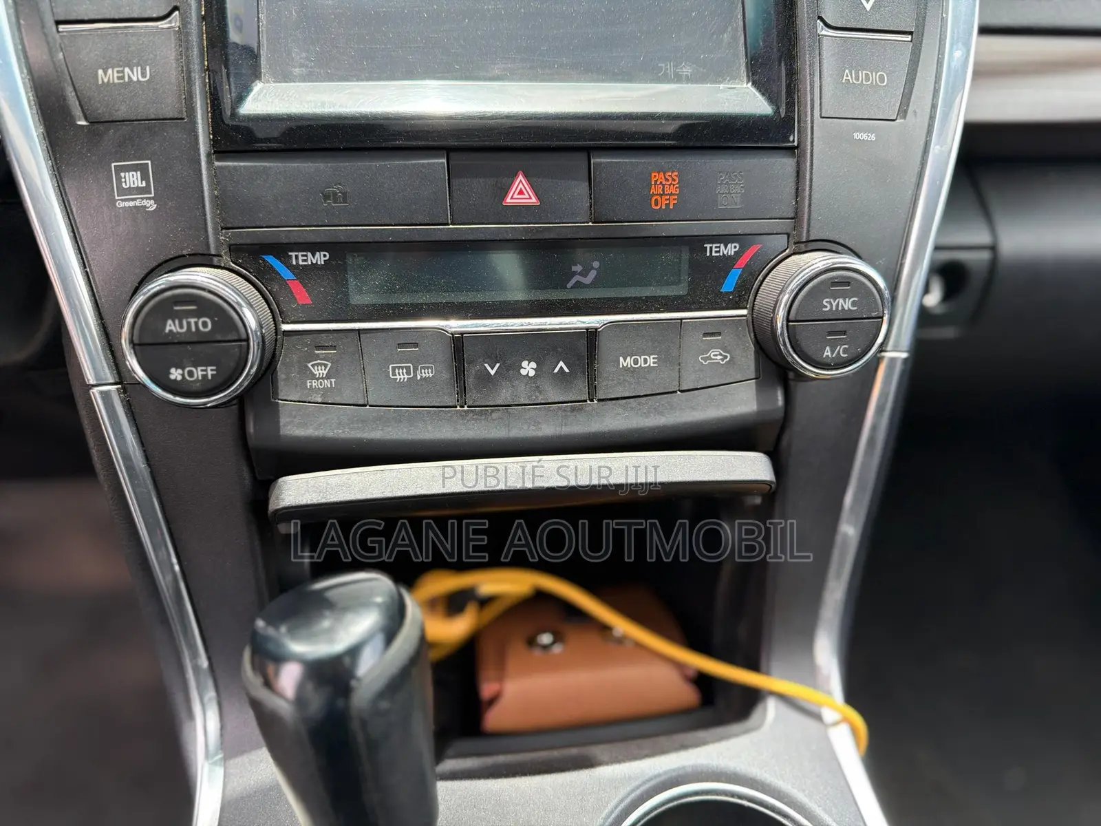 Toyota Camry XLE 4dr Sedan (2.5L 4cyl 6A) 2015 Gris