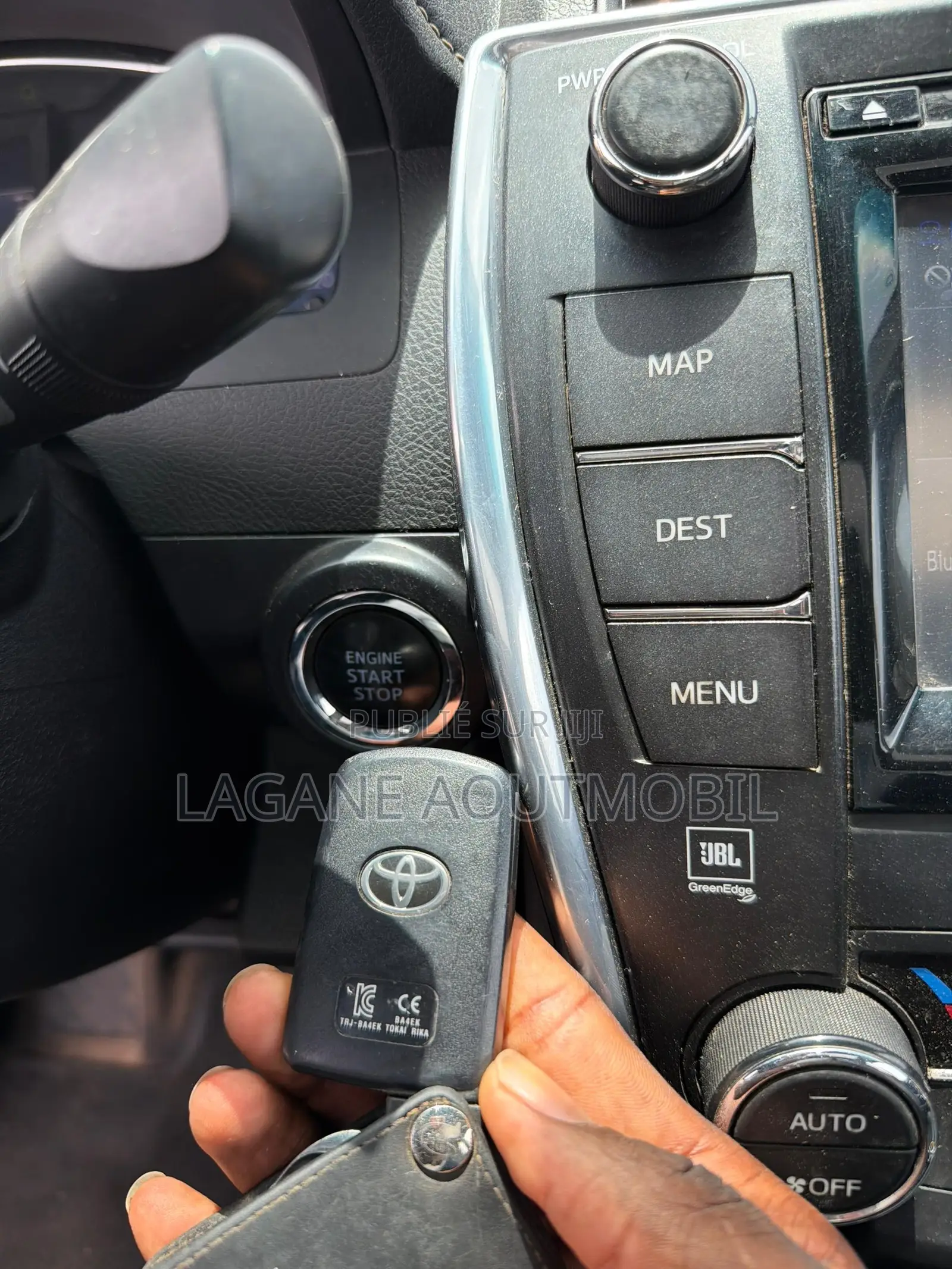 Toyota Camry XLE 4dr Sedan (2.5L 4cyl 6A) 2015 Gris