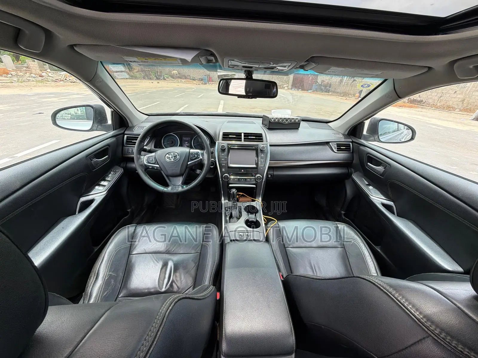 Toyota Camry XLE 4dr Sedan (2.5L 4cyl 6A) 2015 Gris